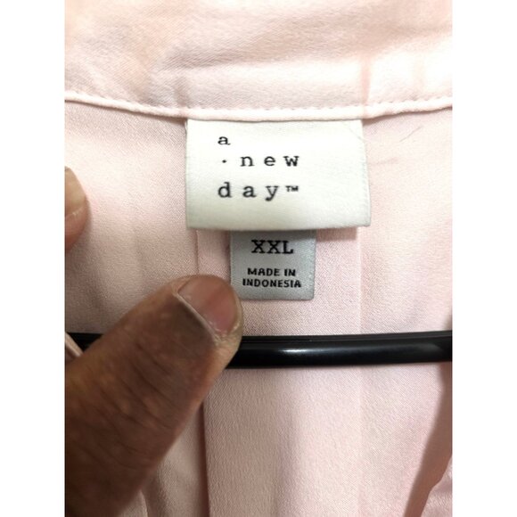 A New Day Women Light Pink Short Sleeve Blouse Button-Down Back Pleat Detail Siz - Picture 5 of 7